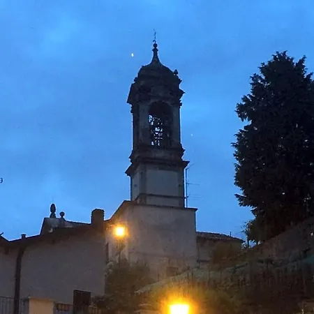 Il Portico Del Conte Couette-café 3*