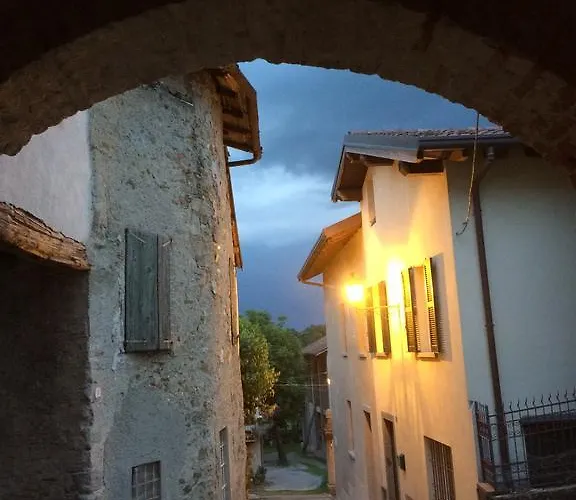 Il Portico Del Conte לינה וארוחת בוקר Bosisio Parini