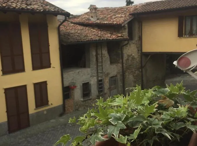 Il Portico Del Conte 3*